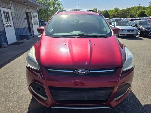 Used 2013 Ford Escape SE FWD image 2