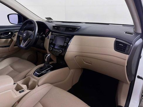 Certified 2018 Nissan Rogue SL w/ Premium Package image 25