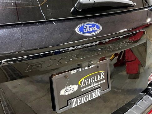 Certified 2022 Ford Explorer ST w/ Equipment Group 401A image 8