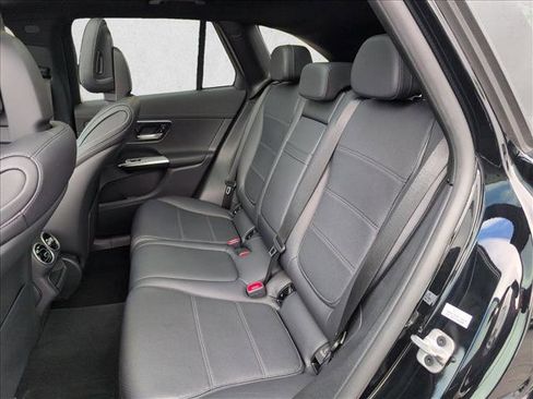 Used 2024 Mercedes-Benz GLC 300 GLC 300 image 21