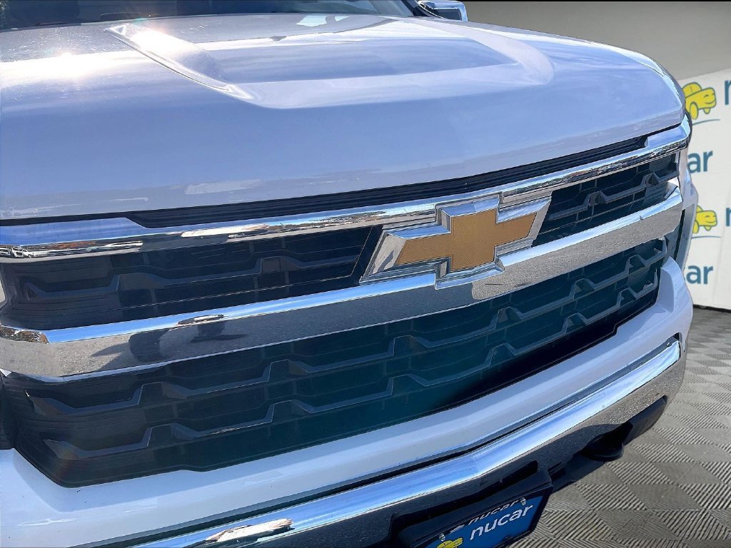 Used 2025 Chevrolet Silverado 1500 LT AWD/4WD image 27