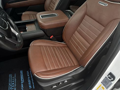 Used 2023 GMC Yukon Denali Ultimate image 20