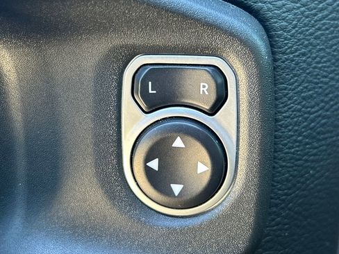 Used 2019 Jeep Wrangler Unlimited Rubicon AWD/4WD image 24