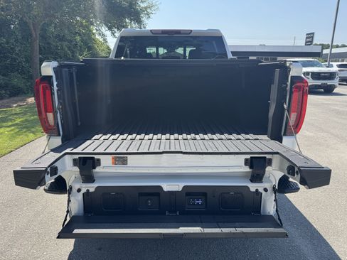 Used 2024 GMC Sierra 1500 Denali Ultimate AWD/4WD image 10