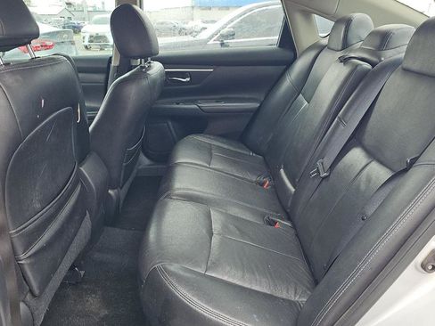 Used 2016 Nissan Altima 2.5 SR FWD image 12