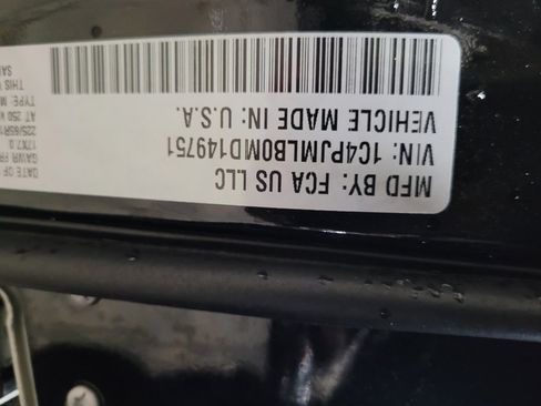 Used 2021 Jeep Cherokee Latitude Plus AWD/4WD image 33