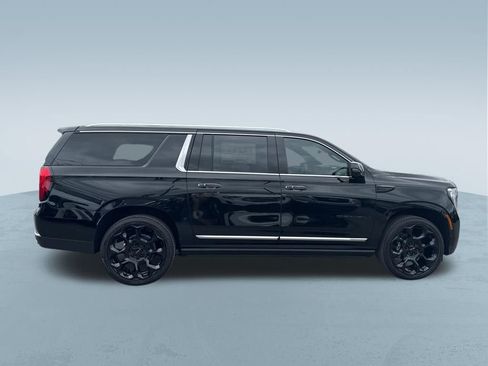 New 2026 GMC Yukon XL Denali w/ Denali Reserve Package AWD/4WD image 10