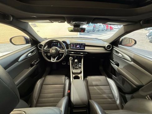 Used 2024 Alfa Romeo Tonale Ti w/ Premium Interior Package image 22