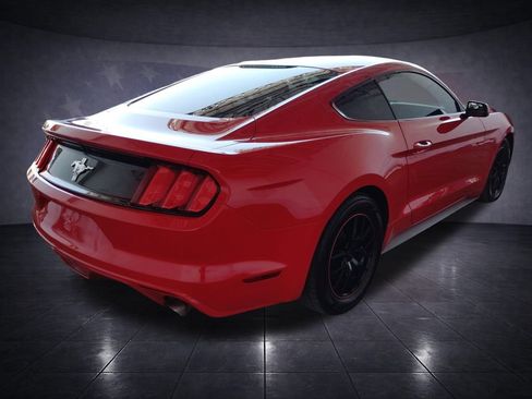 Used 2017 Ford Mustang Coupe RWD image 5