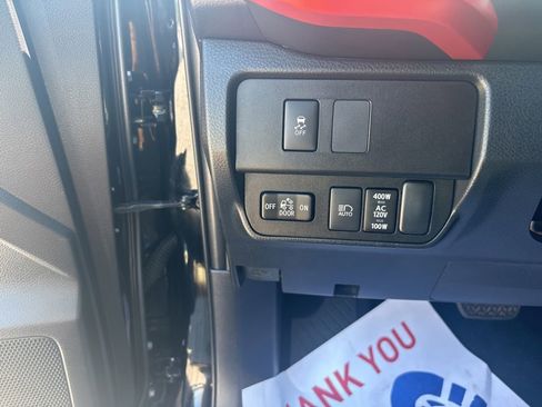 Used 2020 Toyota Tacoma TRD Sport w/ Technology Package AWD/4WD image 19