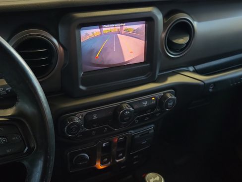 Certified 2022 Jeep Wrangler Sport AWD/4WD image 24