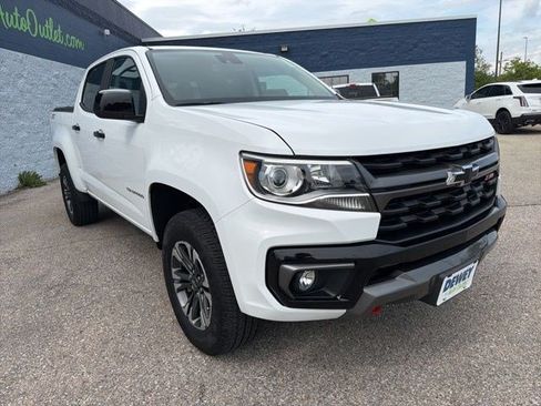 Used 2021 Chevrolet Colorado Z71 w/ Safety Package AWD/4WD image 7