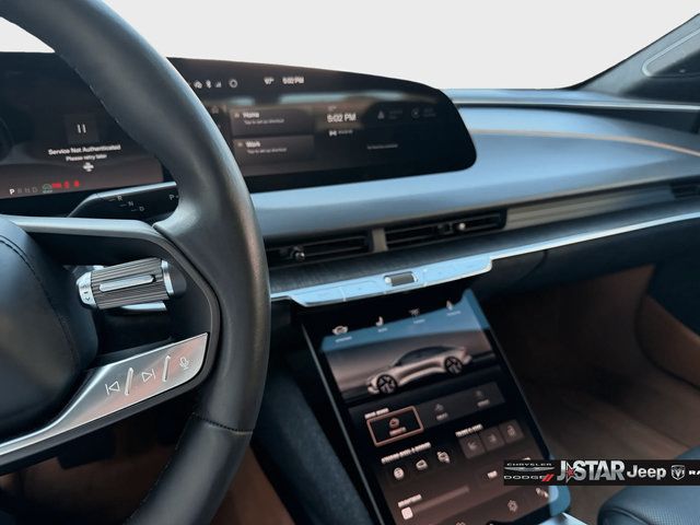 Used 2025 Lucid Air Touring AWD/4WD image 19