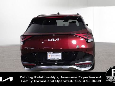 Used 2025 Kia Sportage SX image 9