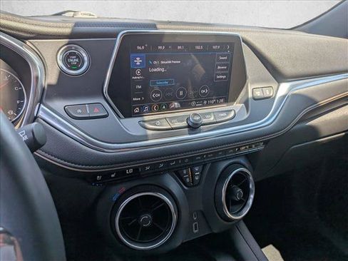 Used 2022 Chevrolet Blazer Premier w/ Enhanced Convenience Package FWD image 13