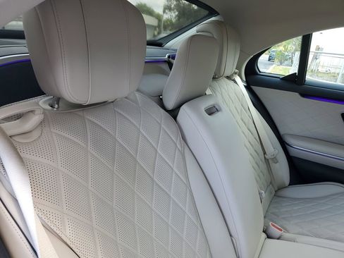 Used 2025 Mercedes-Benz S 580 4MATIC Sedan image 24