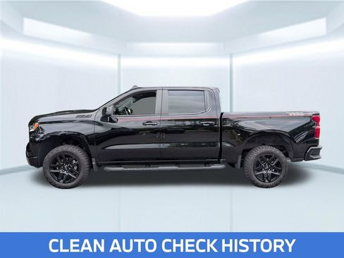 Used 2025 Chevrolet Silverado 1500 LT Trail Boss w/ LPO, Dark Essentials Package AWD/4WD image 2