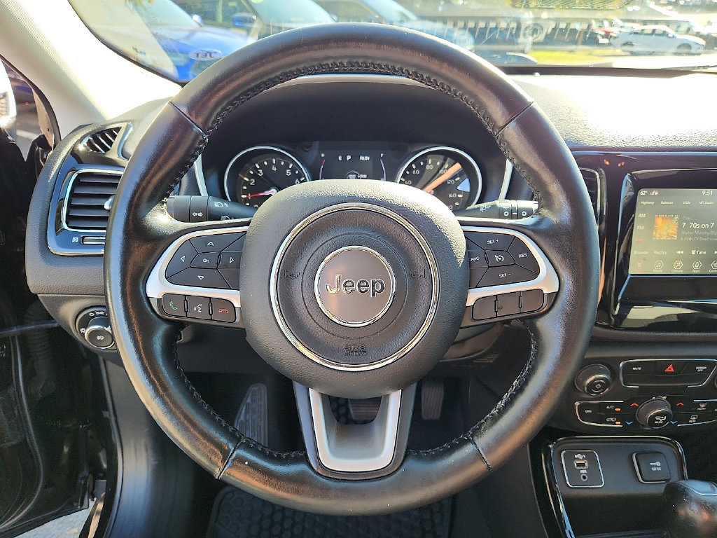 Used 2020 Jeep Compass Latitude FWD image 18