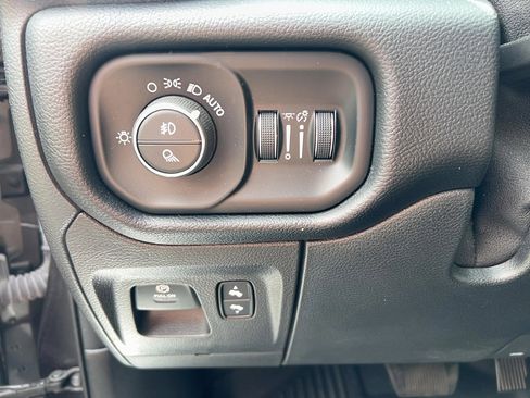 Used 2021 RAM 1500 Laramie AWD/4WD image 15