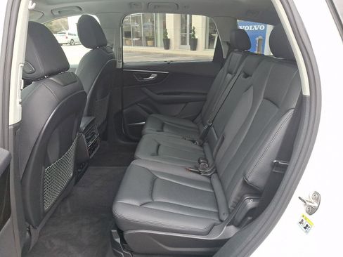 Used 2023 Audi Q7 Premium Plus w/ Premium Plus Package image 10