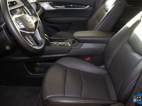 Used 2025 Cadillac XT5 Premium Luxury image 20