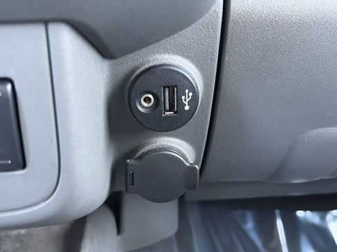 Used 2021 Nissan Frontier SV image 17