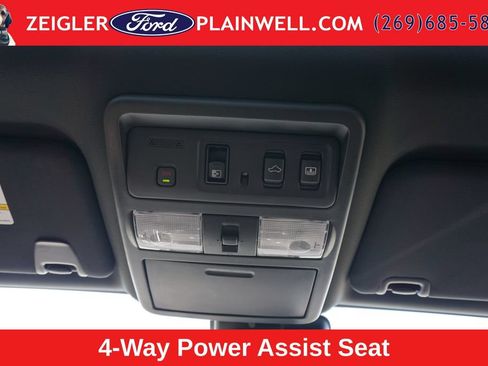 Used 2021 Nissan Titan PRO-4X w/ Pro-4x Convenience Package AWD/4WD image 32