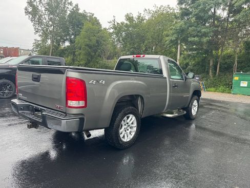 Used 2009 GMC Sierra 1500 W/T AWD/4WD image 6