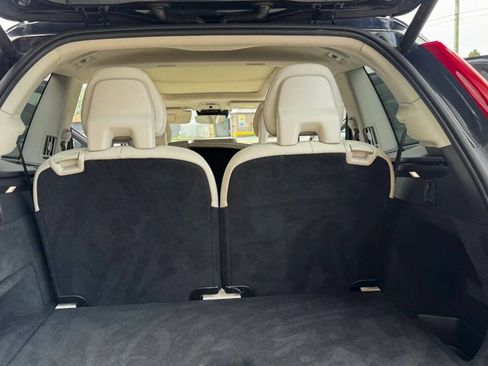 Used 2016 Volvo XC90 T6 Momentum w/ Momentum Plus Package AWD/4WD image 23