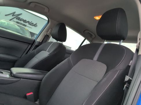 Used 2020 Nissan Sentra SV FWD image 6