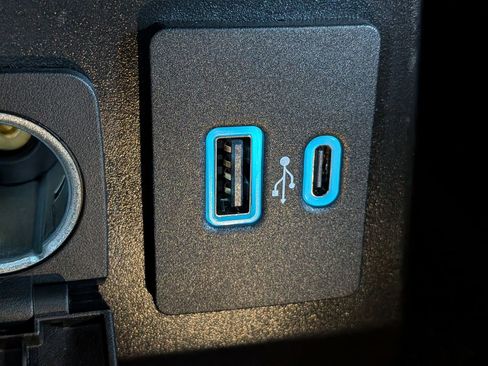 Certified 2023 Ford Explorer Platinum w/ Technology Package image 26