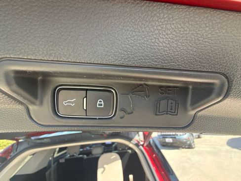 Used 2020 Ford Explorer XLT w/ Equipment Group 202A RWD image 24