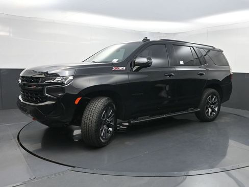 Used 2024 Chevrolet Tahoe Z71 w/ Luxury Package AWD/4WD image 26