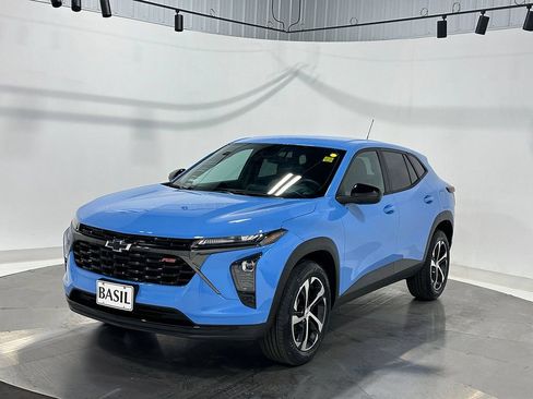 Used 2024 Chevrolet Trax RS w/ Driver Confidence Package FWD image 8