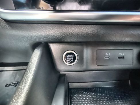 Used 2023 Nissan Rogue S FWD image 16