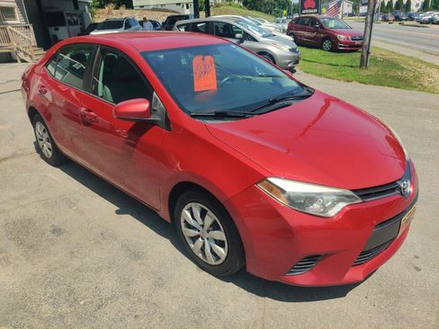 Used 2015 Toyota Corolla LE FWD image 8