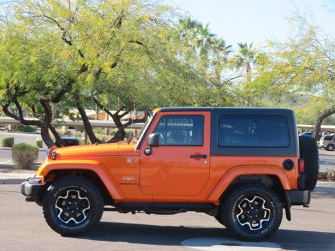Used 2012 Jeep Wrangler Sahara image 2
