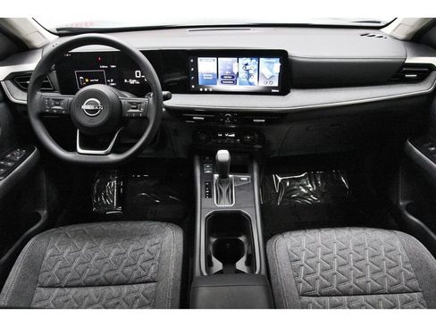 Used 2026 Nissan Kicks SV FWD image 10
