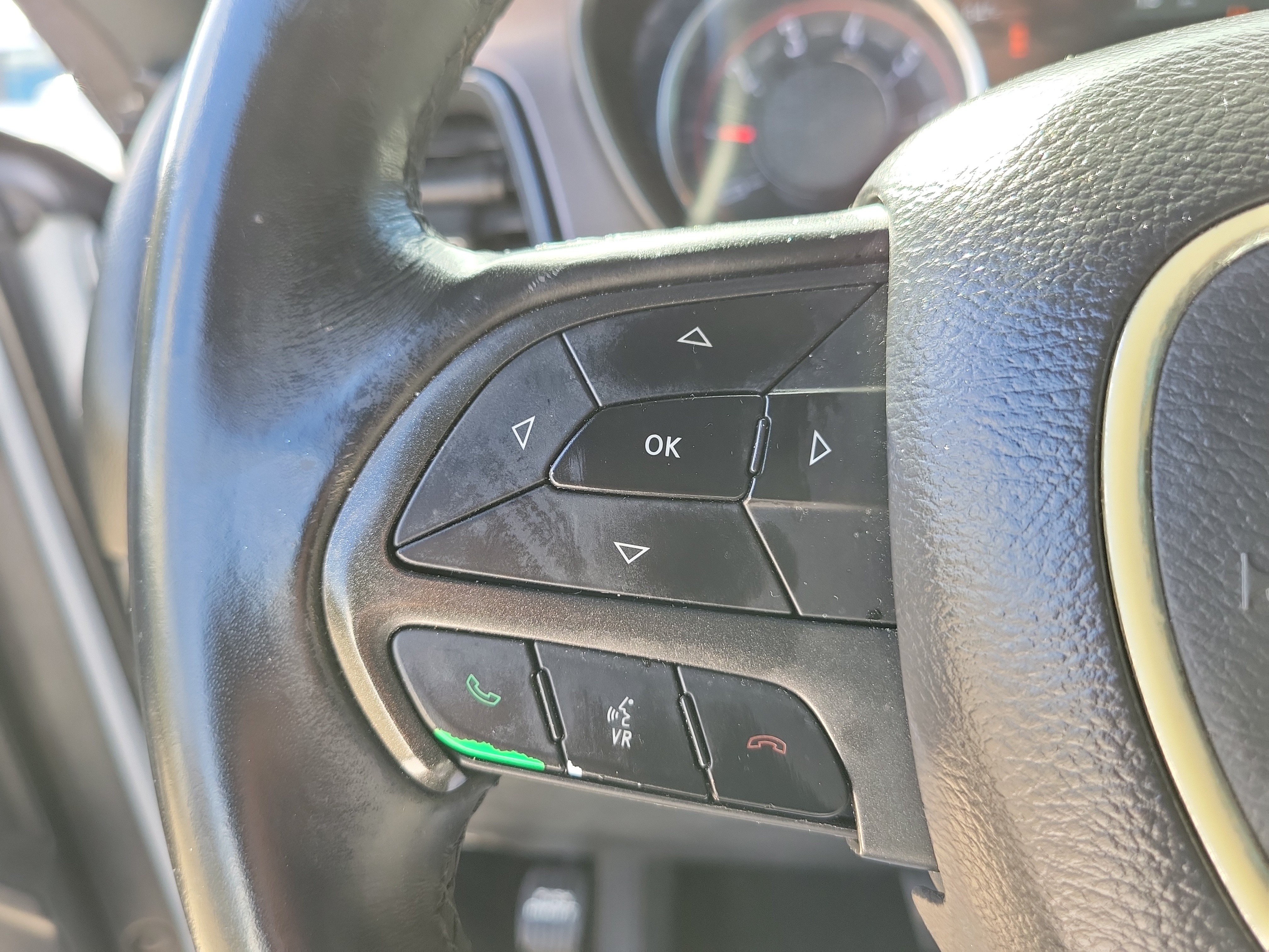 Used 2019 Dodge Challenger SXT RWD image 17