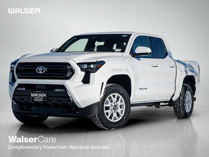 New 2025 Toyota Tacoma SR5