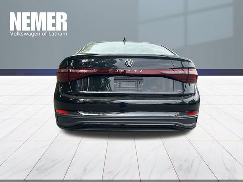 New 2026 Volkswagen Jetta SE FWD image 3