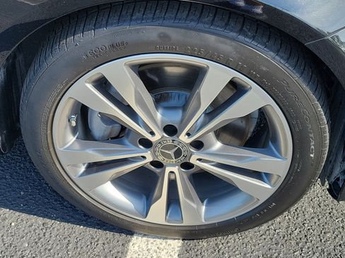 Used 2019 Mercedes-Benz C 300 Sedan image 8