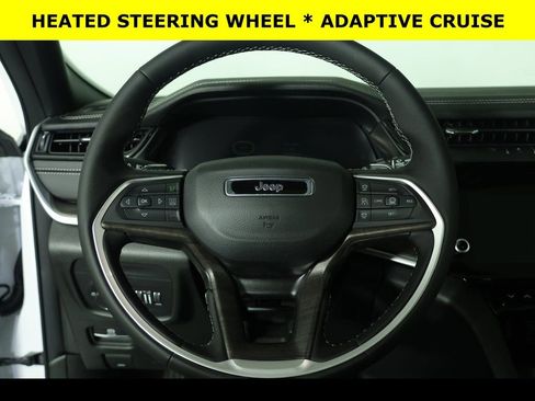 New 2026 Jeep Grand Cherokee Altitude image 5