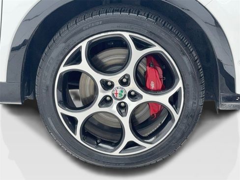 New 2024 Alfa Romeo Tonale Ti w/ Active Assist Package image 53