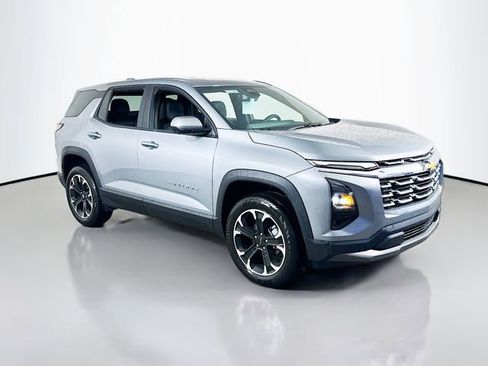 New 2026 Chevrolet Equinox LT w/ Convenience Package II image 2