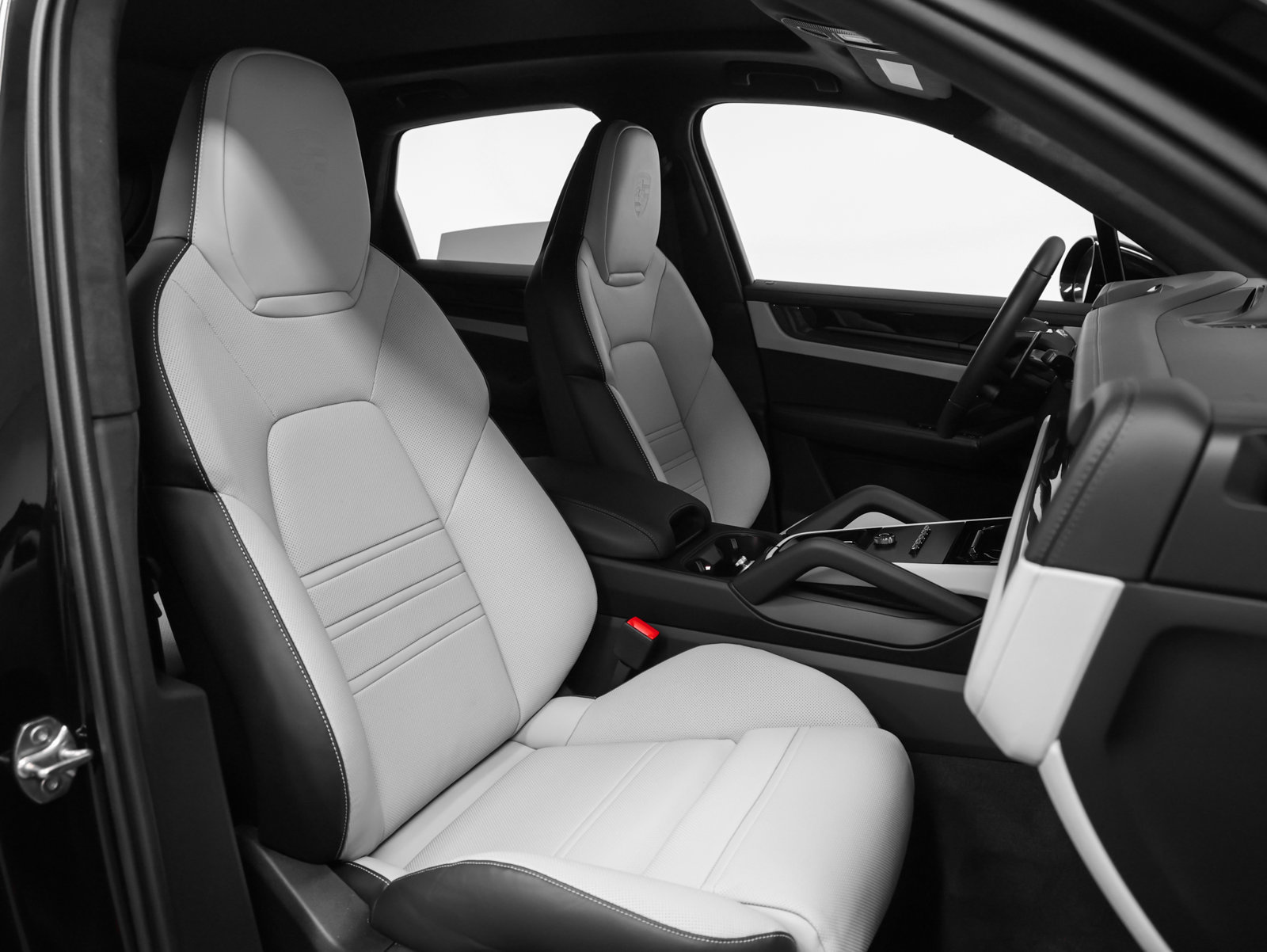 Certified 2026 Porsche Cayenne GTS AWD/4WD image 23