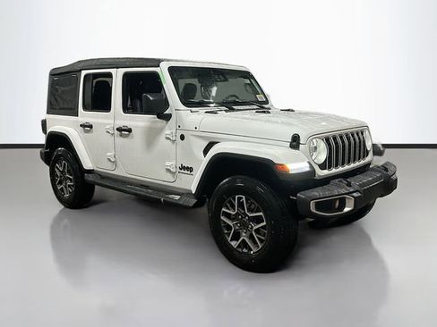 New 2026 Jeep Wrangler Unlimited Sahara AWD/4WD image 3