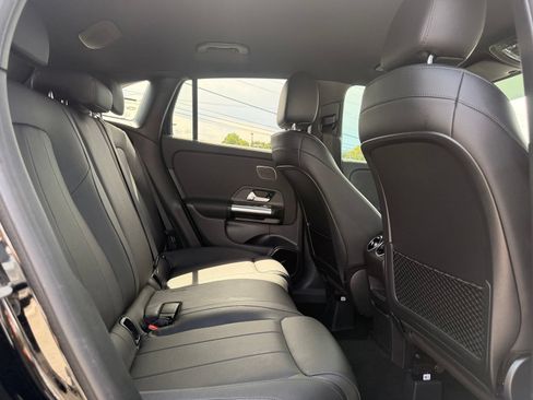 Used 2021 Mercedes-Benz GLA 250 4MATIC w/ Premium Package image 29