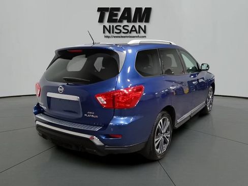 Used 2018 Nissan Pathfinder Platinum AWD/4WD image 6