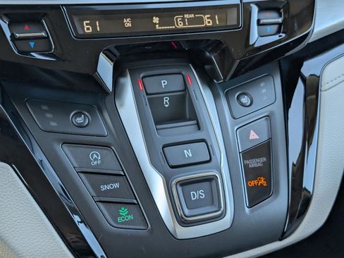 New 2026 Honda Odyssey Touring image 22